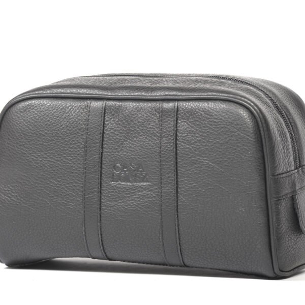 Elio Toiletry Bag
